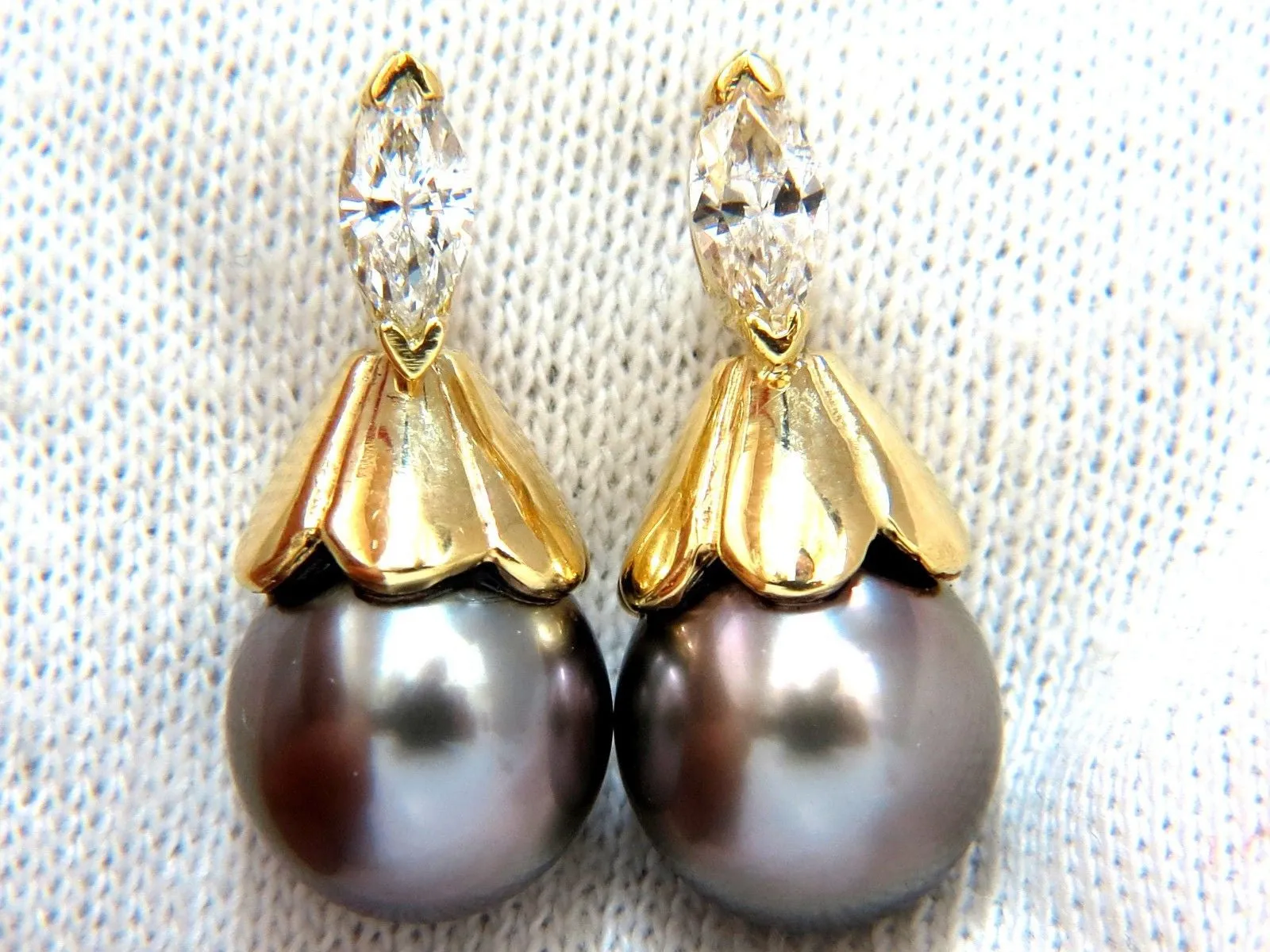 10mm natural tahitian pearl & .80ct diamonds drop cap earrings 14kt.