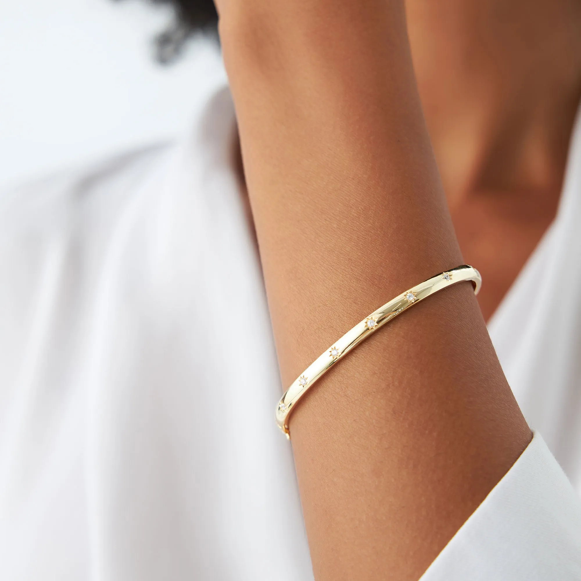 14k 4mm Dome Star Setting Diamond Bangle Bracelet