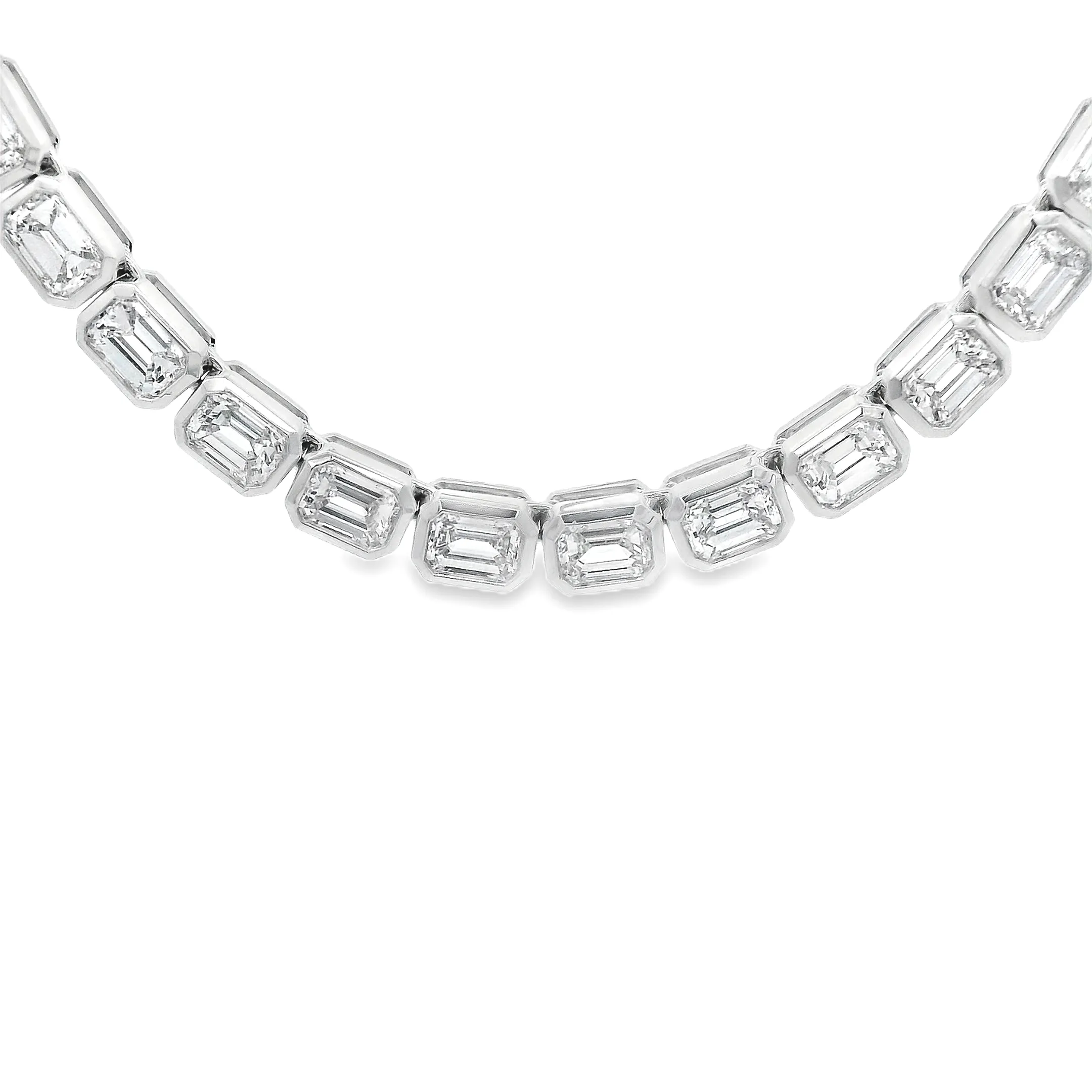 15.51ct 18k White Gold Diamond Necklace