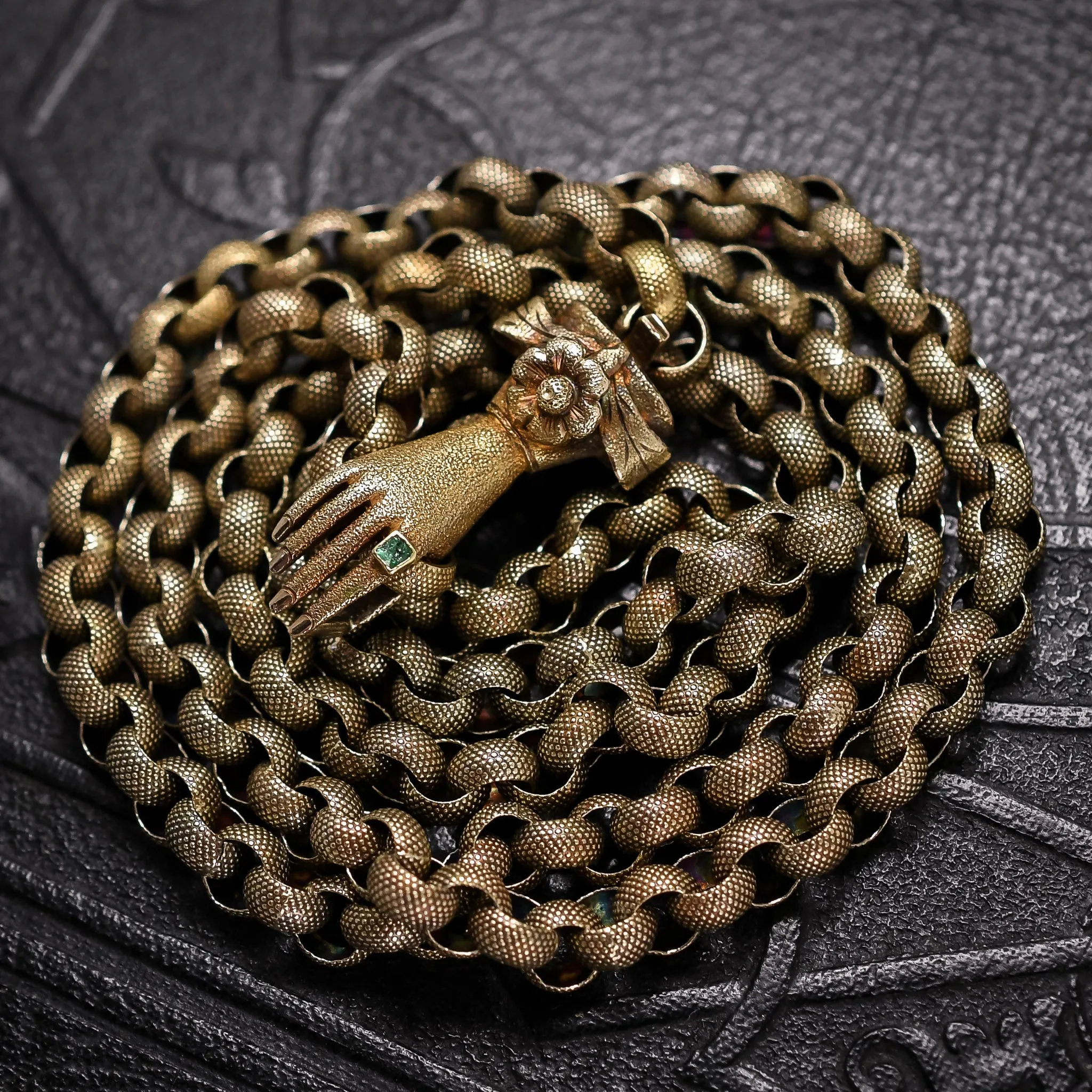 18th Century Hand Clasp Chain Necklace