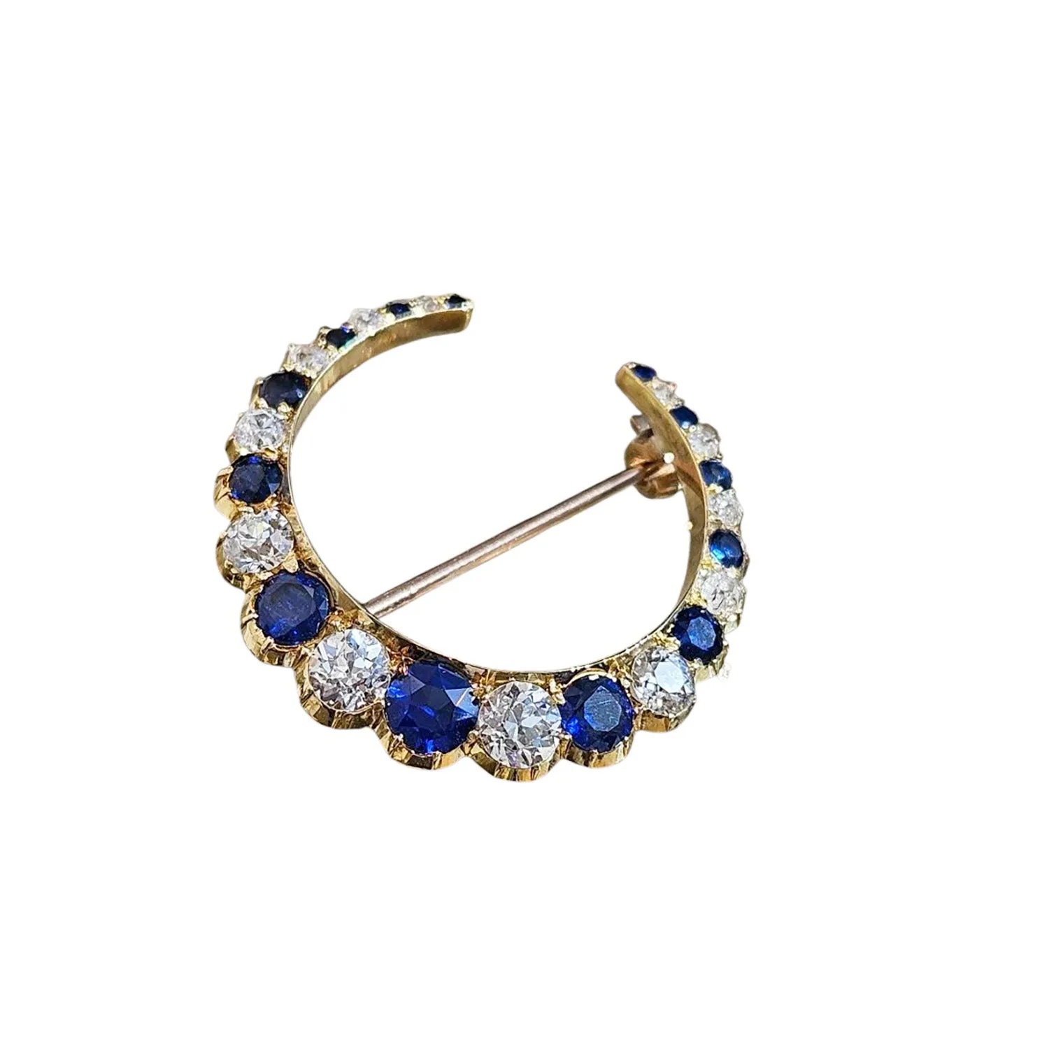 1900s Edwardian English GIA 3.0ctw Royal Blue Unheated Sapphires & Old Cut Diamonds Crescent Moon 14K Yellow Gold Brooch Pin