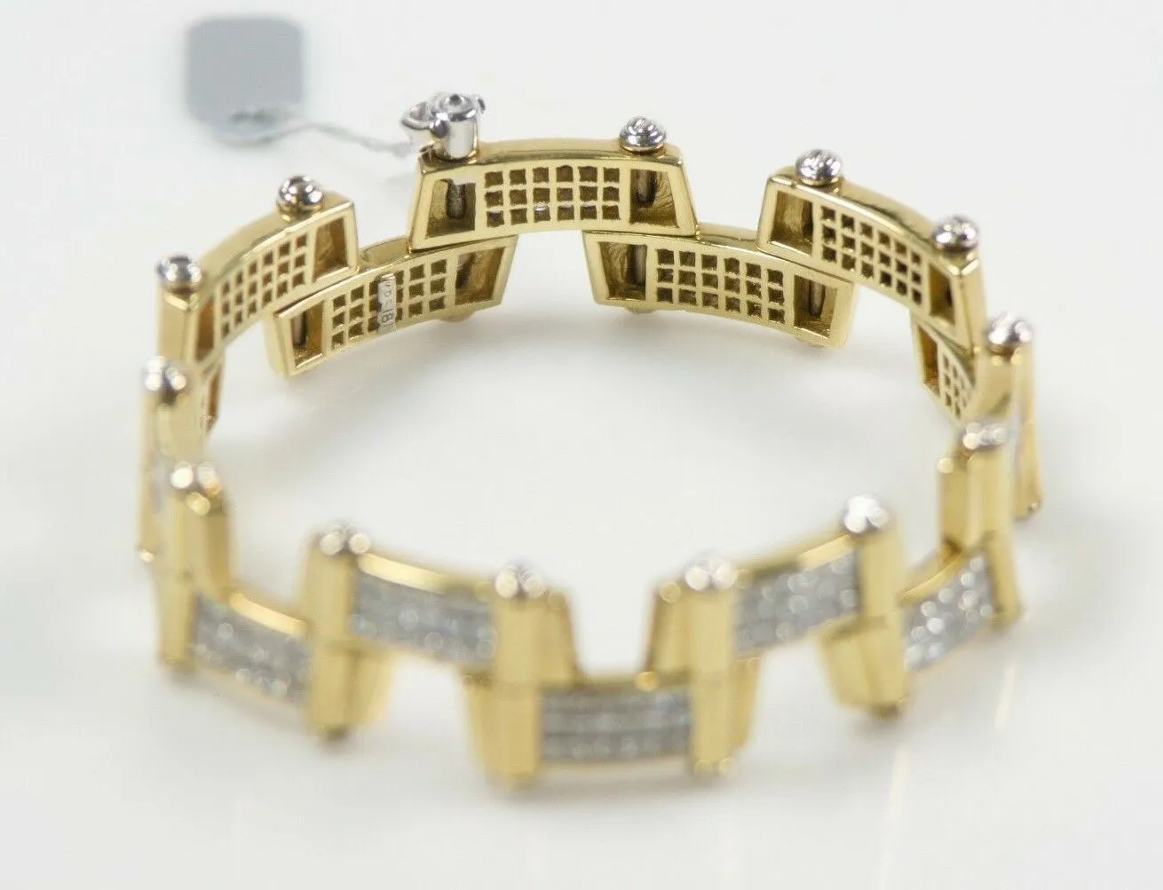 20.00 carat Diamond 18k Yellow Gold  Handmade 8.5 inch Link Bracelet