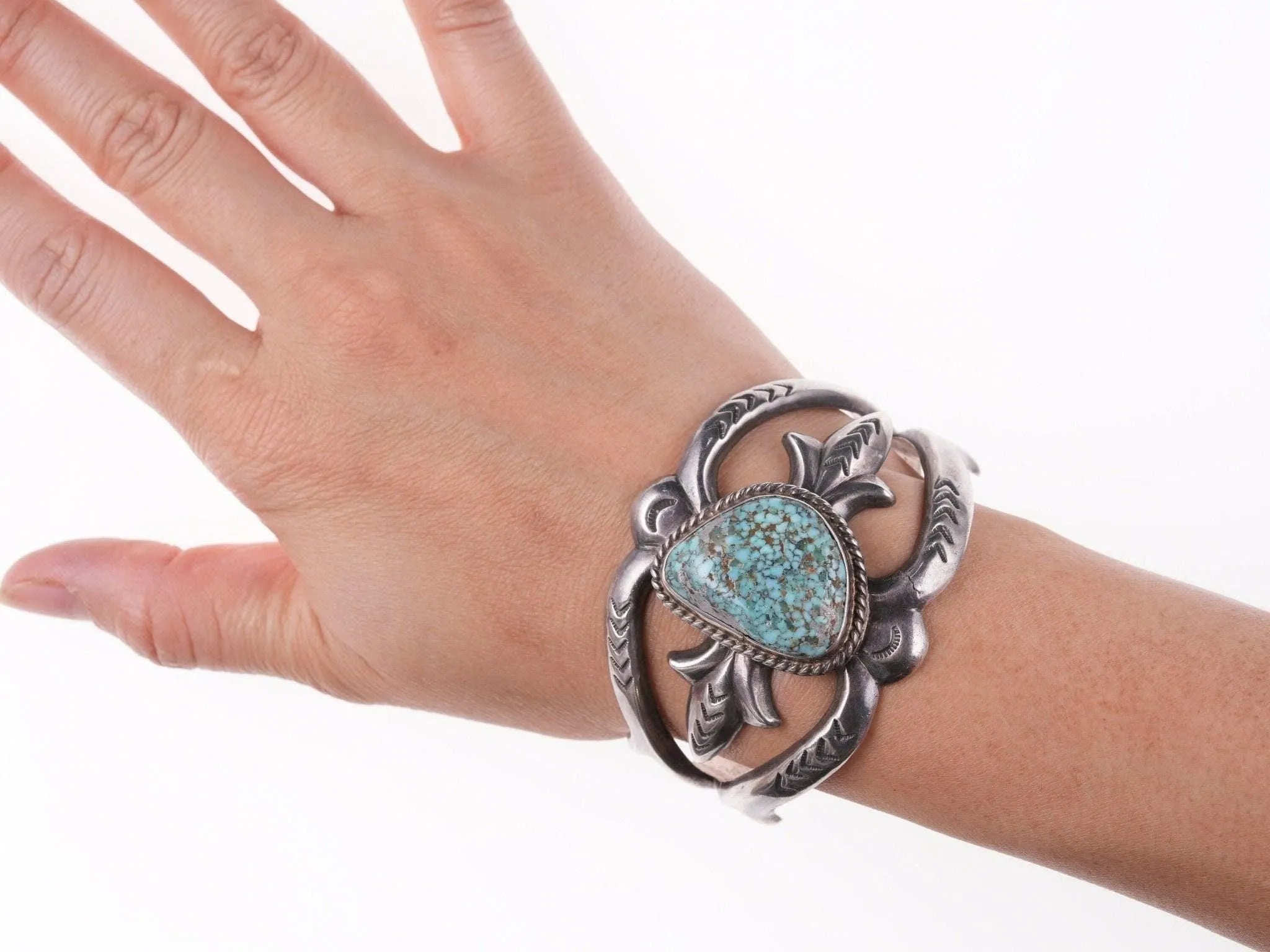 6.5" Vintage Navajo Tufa cast silver bracelet with turquoise