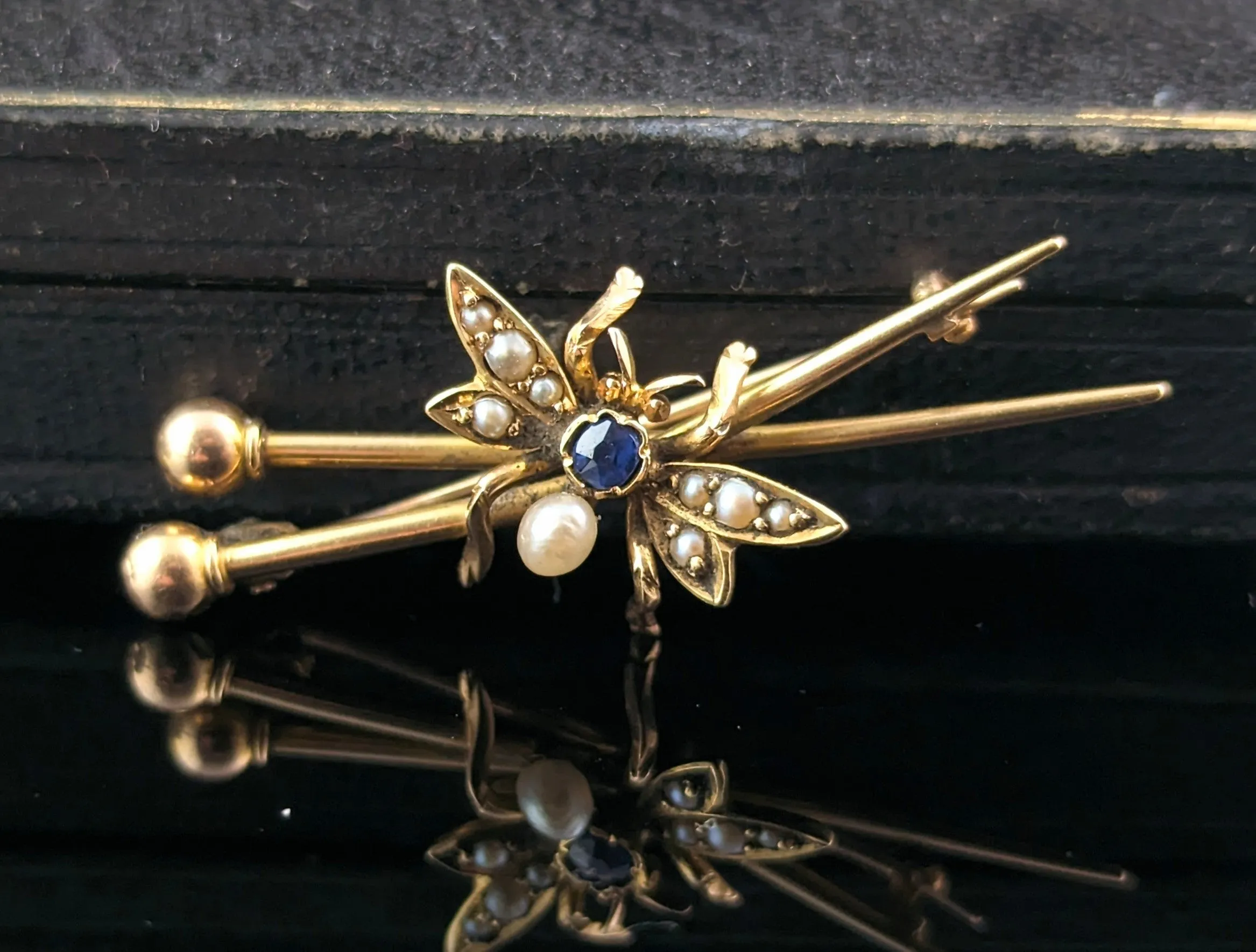 Antique fly brooch, crossed needles, Sapphire and Pearl, 15k gold