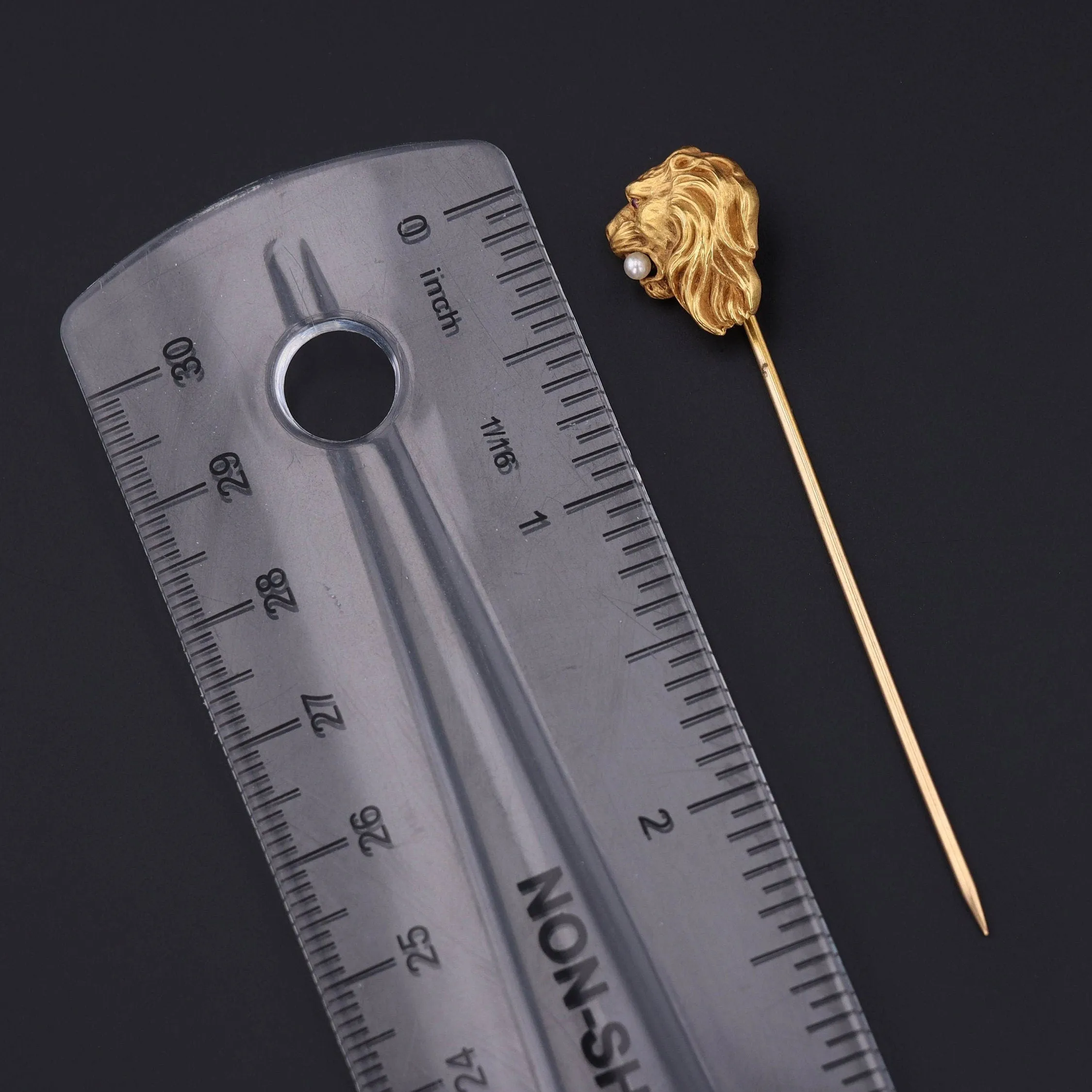 Antique Lion Stickpin of 14k Gold
