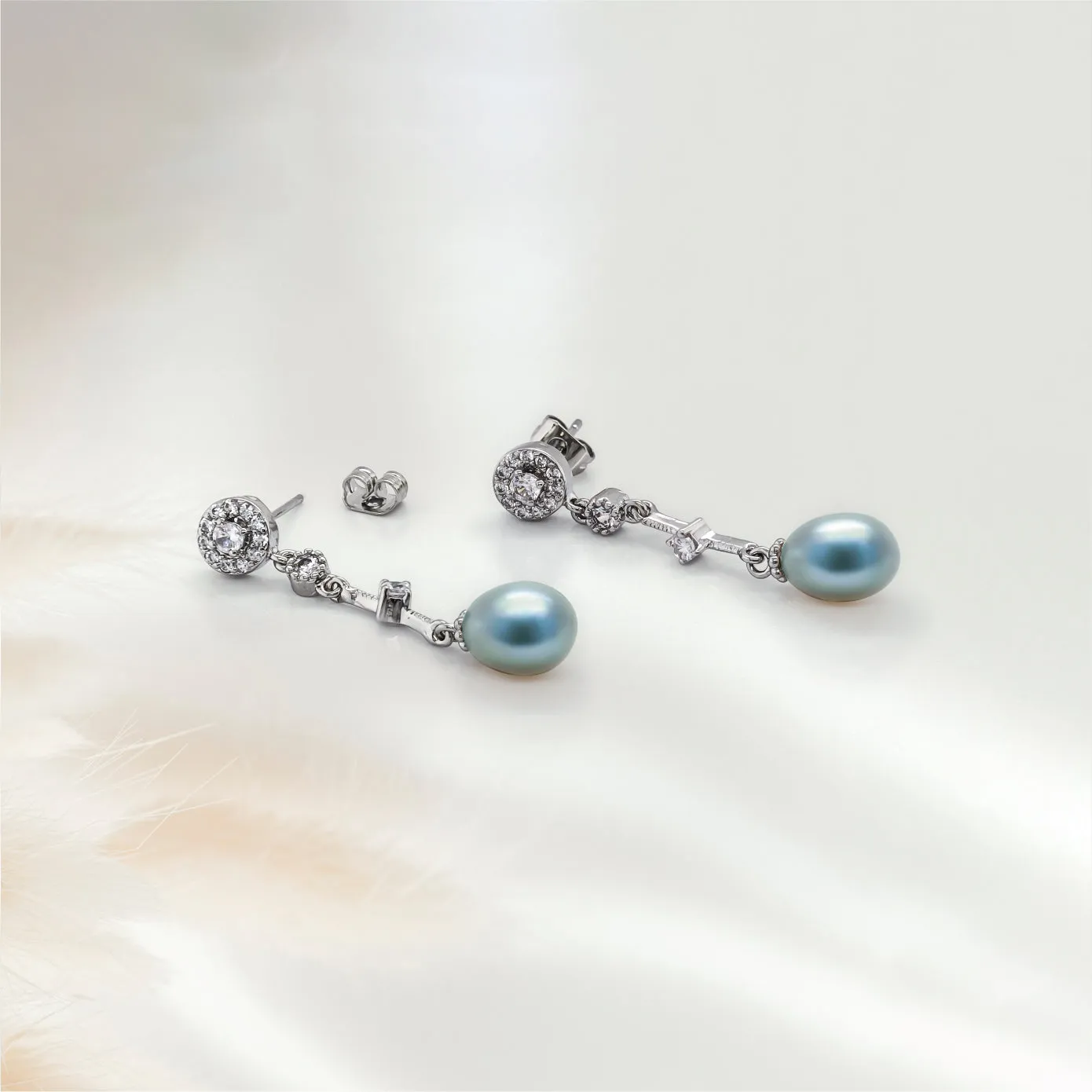 Aurora Drop Pearl Earring