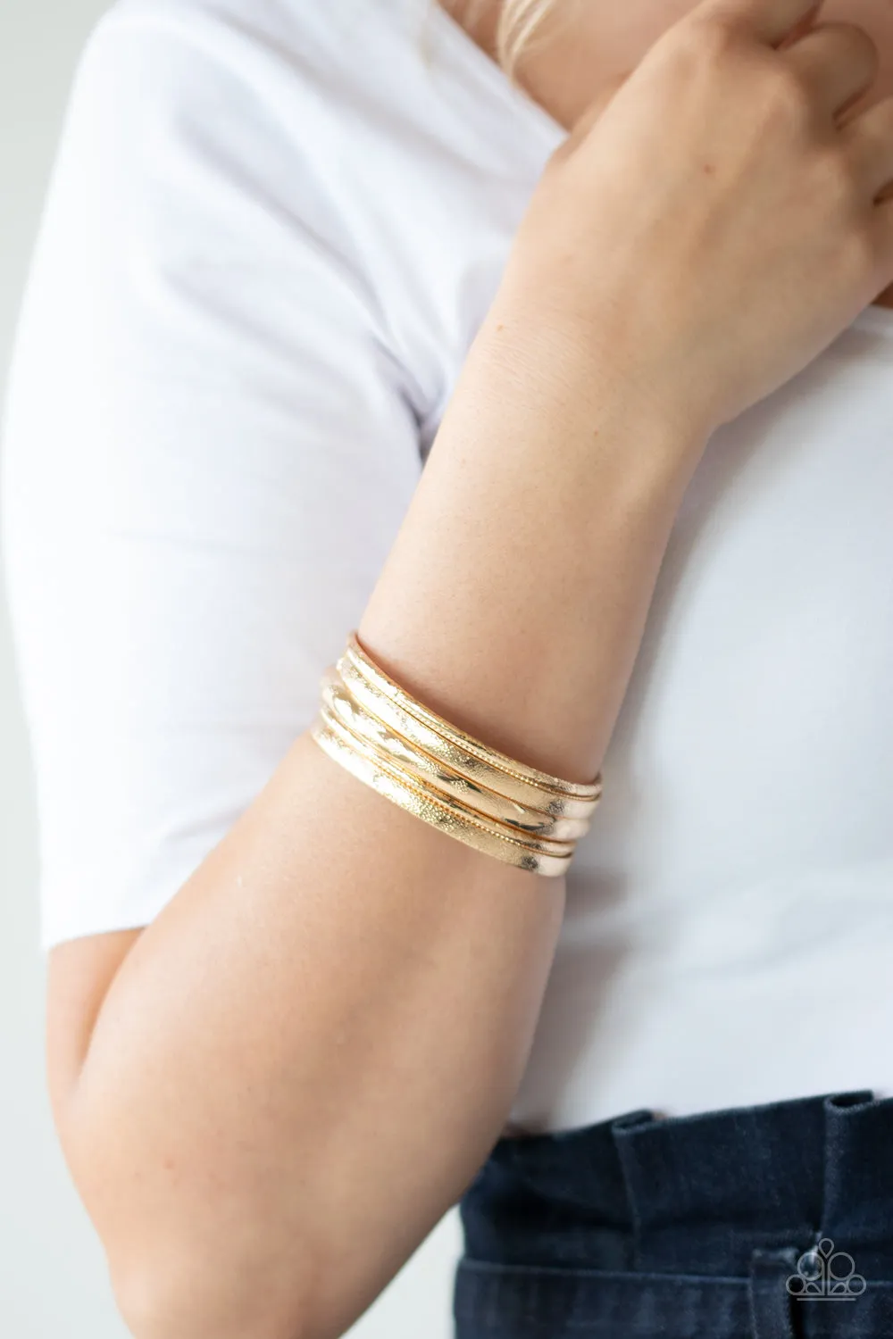 Basic Bauble - Gold Bracelet