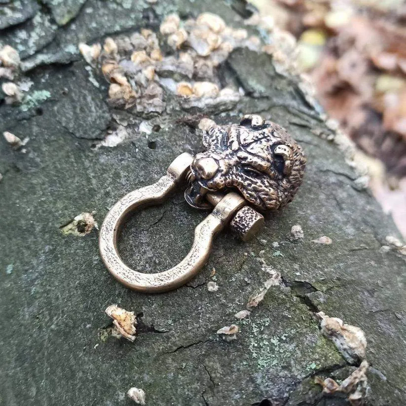 Bear head shackle clasp for paracord bracelet