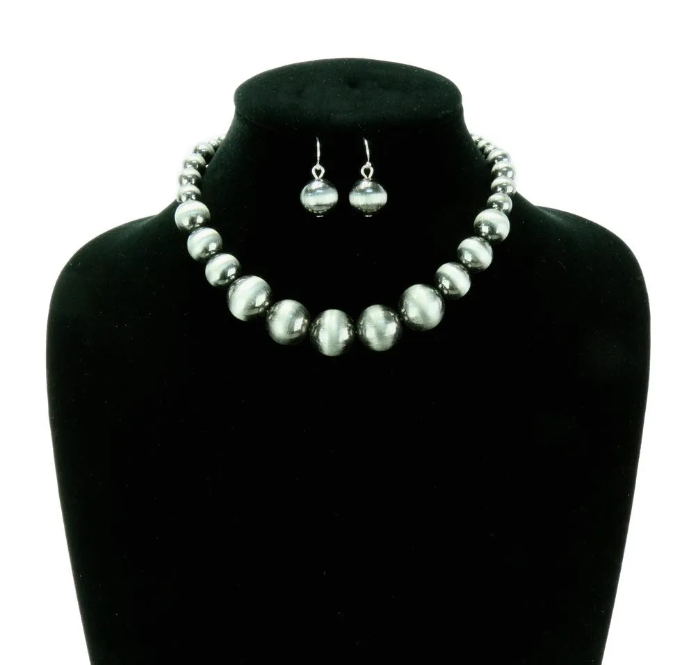 Betty Sue Fashion Varied Navajo Pearl Choker - 14"