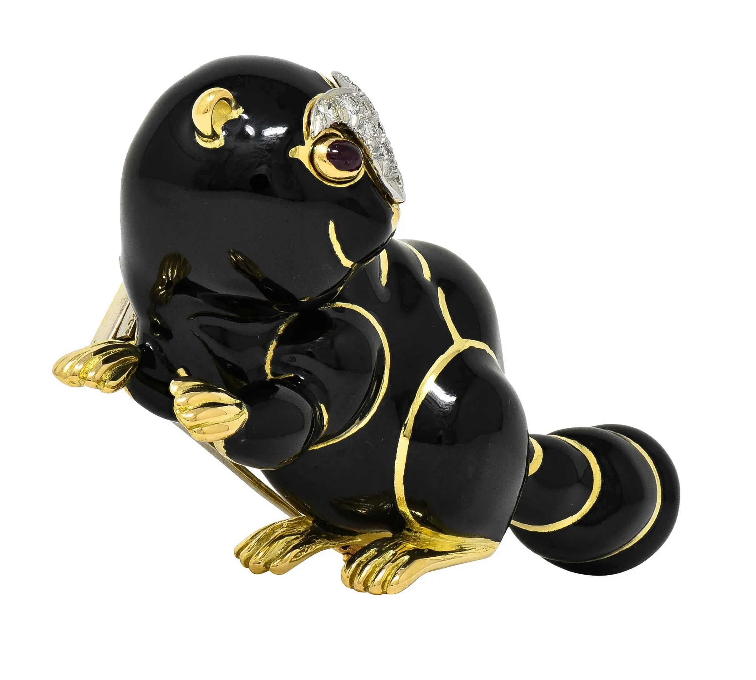David Webb 1965 Diamond Ruby Enamel Platinum 18 Karat Yellow Gold Vintage Beaver Brooch