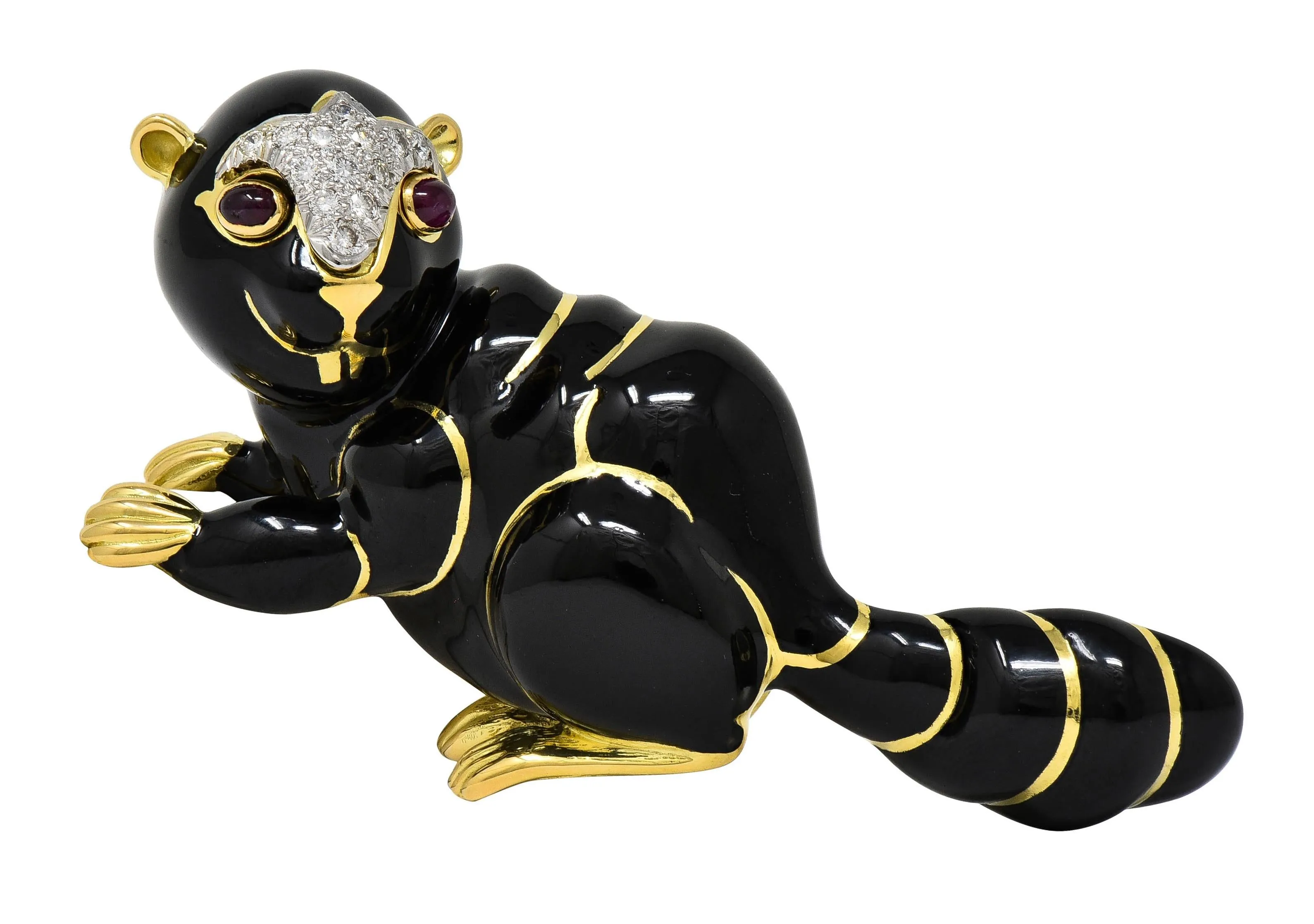 David Webb 1965 Diamond Ruby Enamel Platinum 18 Karat Yellow Gold Vintage Beaver Brooch