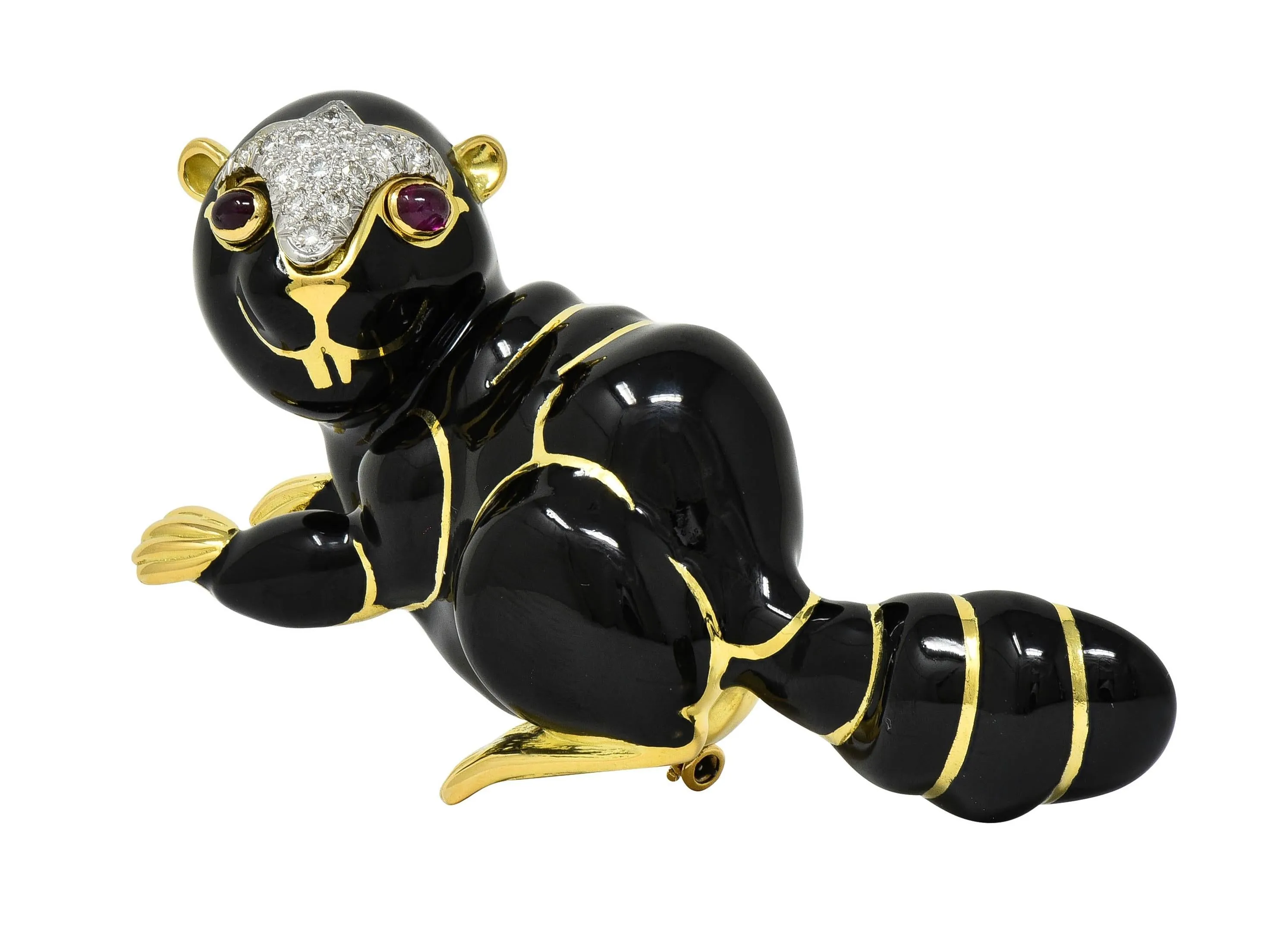 David Webb 1965 Diamond Ruby Enamel Platinum 18 Karat Yellow Gold Vintage Beaver Brooch