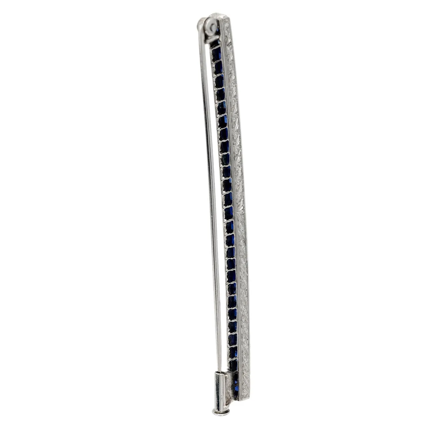 Edwardian 2 carat sapphire 18k white gold bar brooch