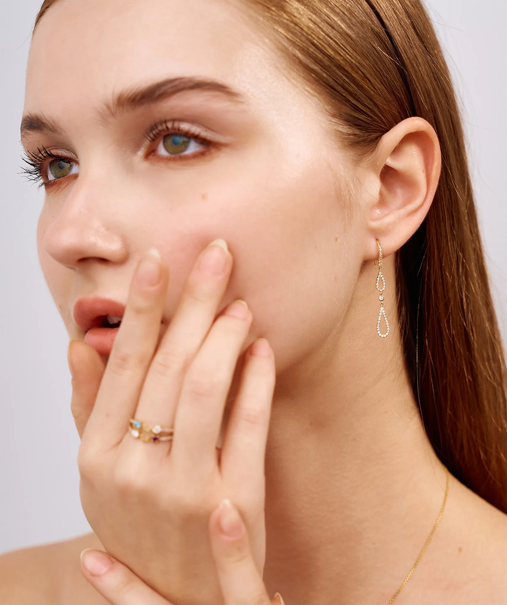 Elegant Drop Earrings in 14K Gold