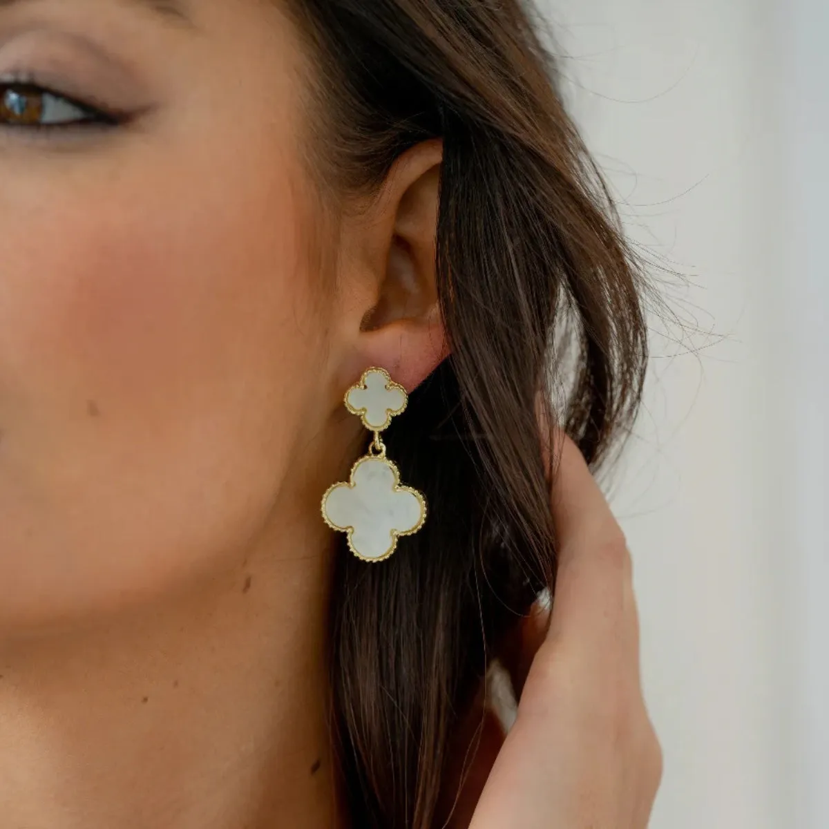 Eva Clover Drop Earrings (Pink)