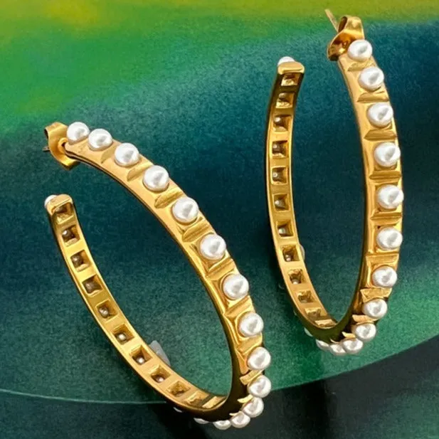 ferris wheel pearl hoops