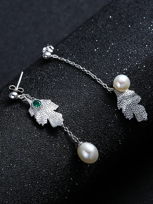 Leaf Pattern Asymmetric Pearl Earrings