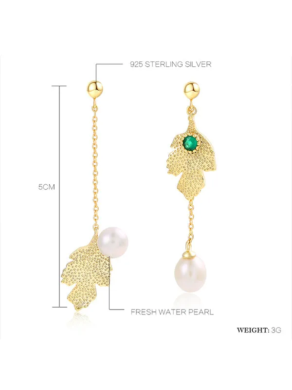 Leaf Pattern Asymmetric Pearl Earrings
