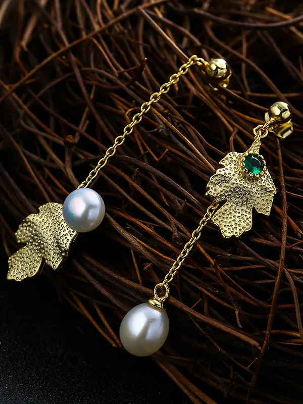 Leaf Pattern Asymmetric Pearl Earrings