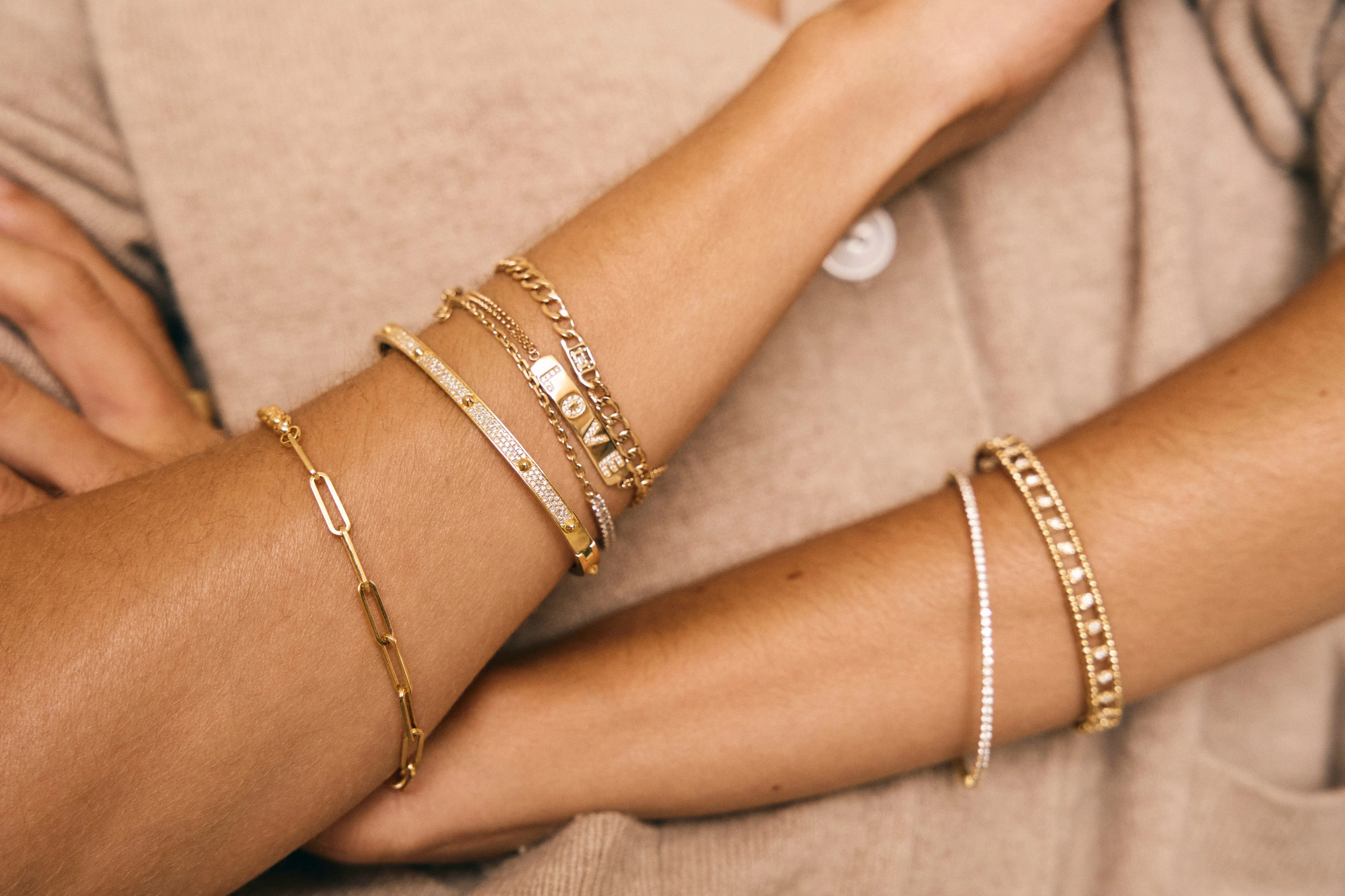 LOVE Bar Chain Bracelet