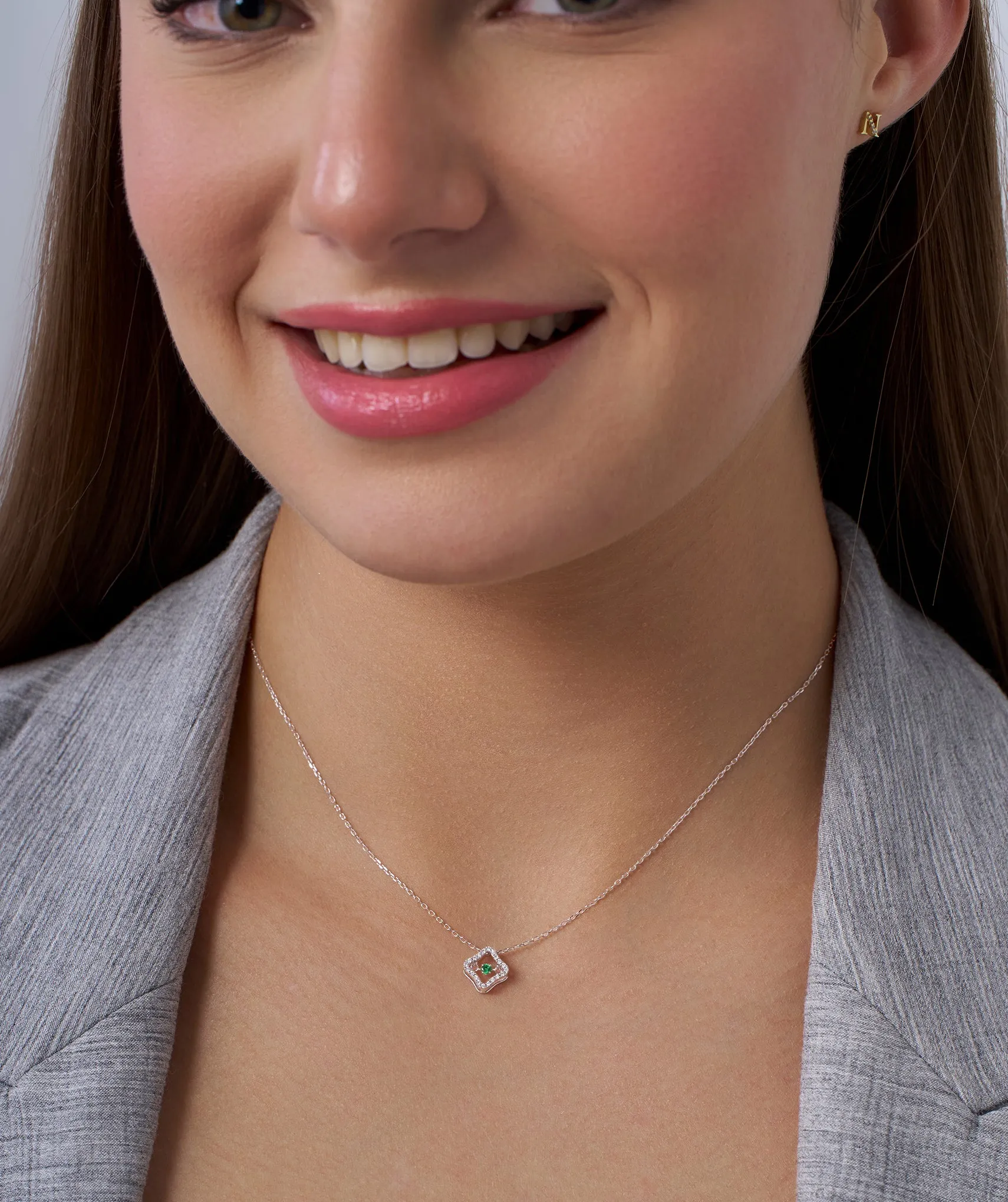Luxe Clover Glow Necklace