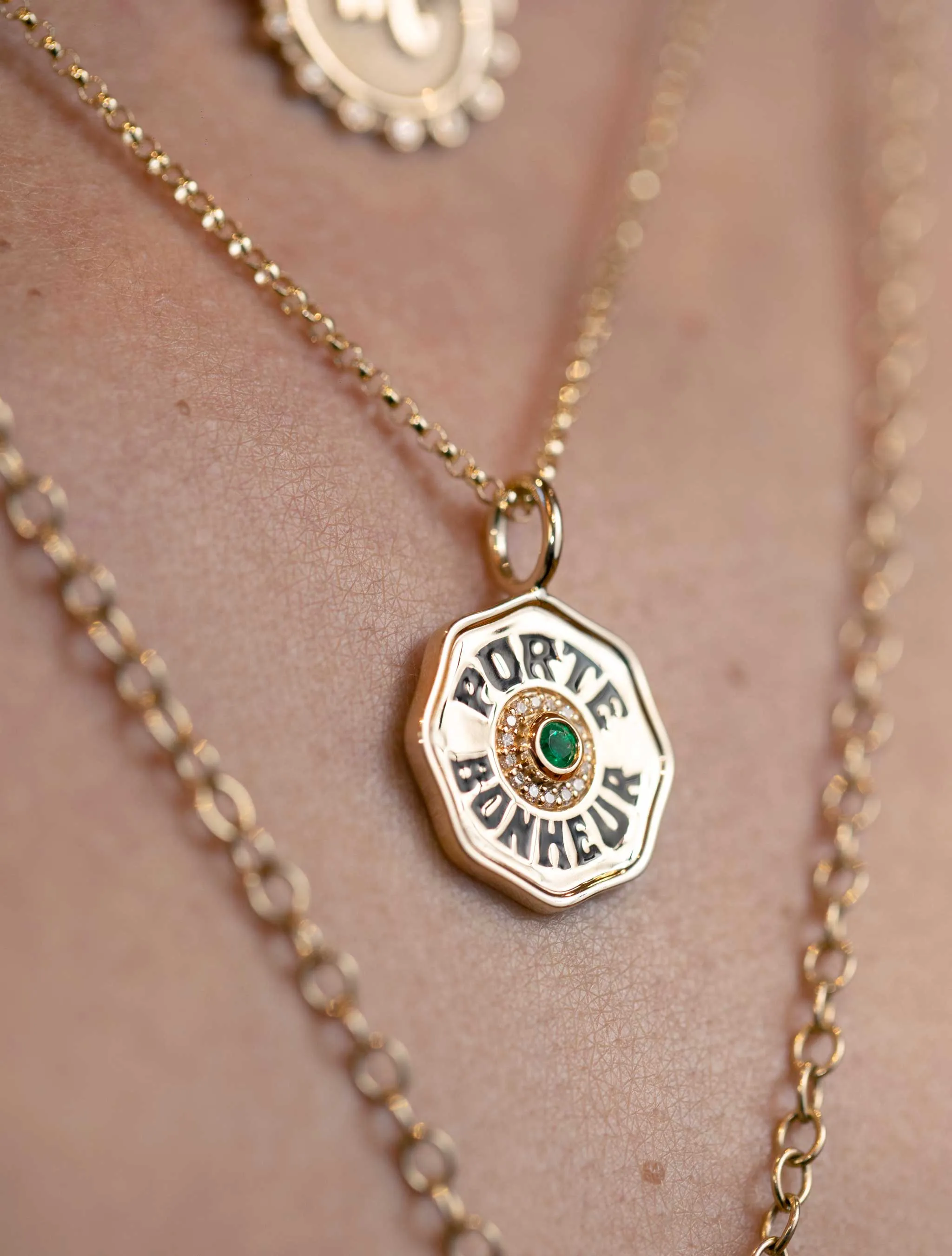 Mini Diamond Halo Porte Bonheur Emerald