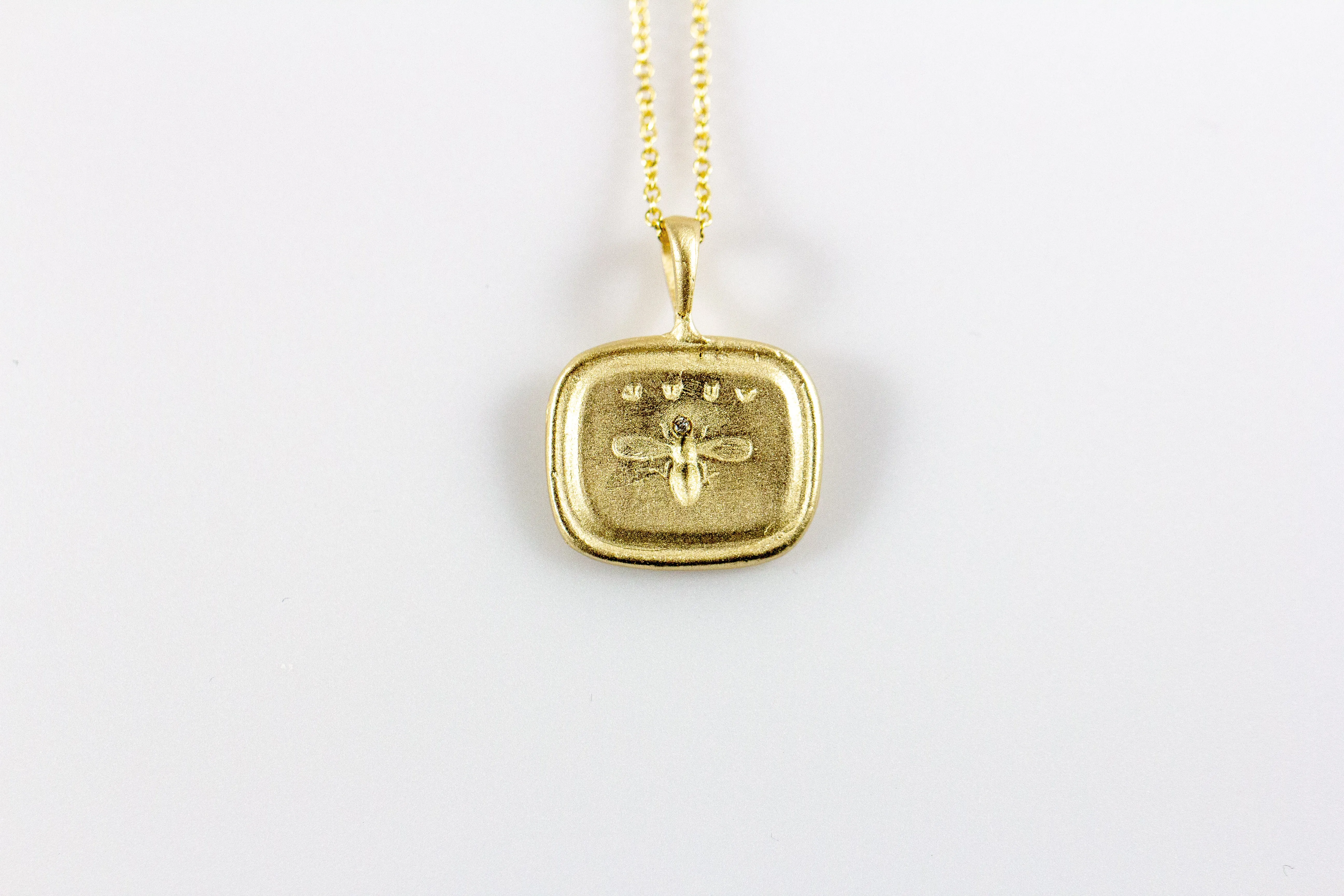 MOTTO: VITE (Necklace)
