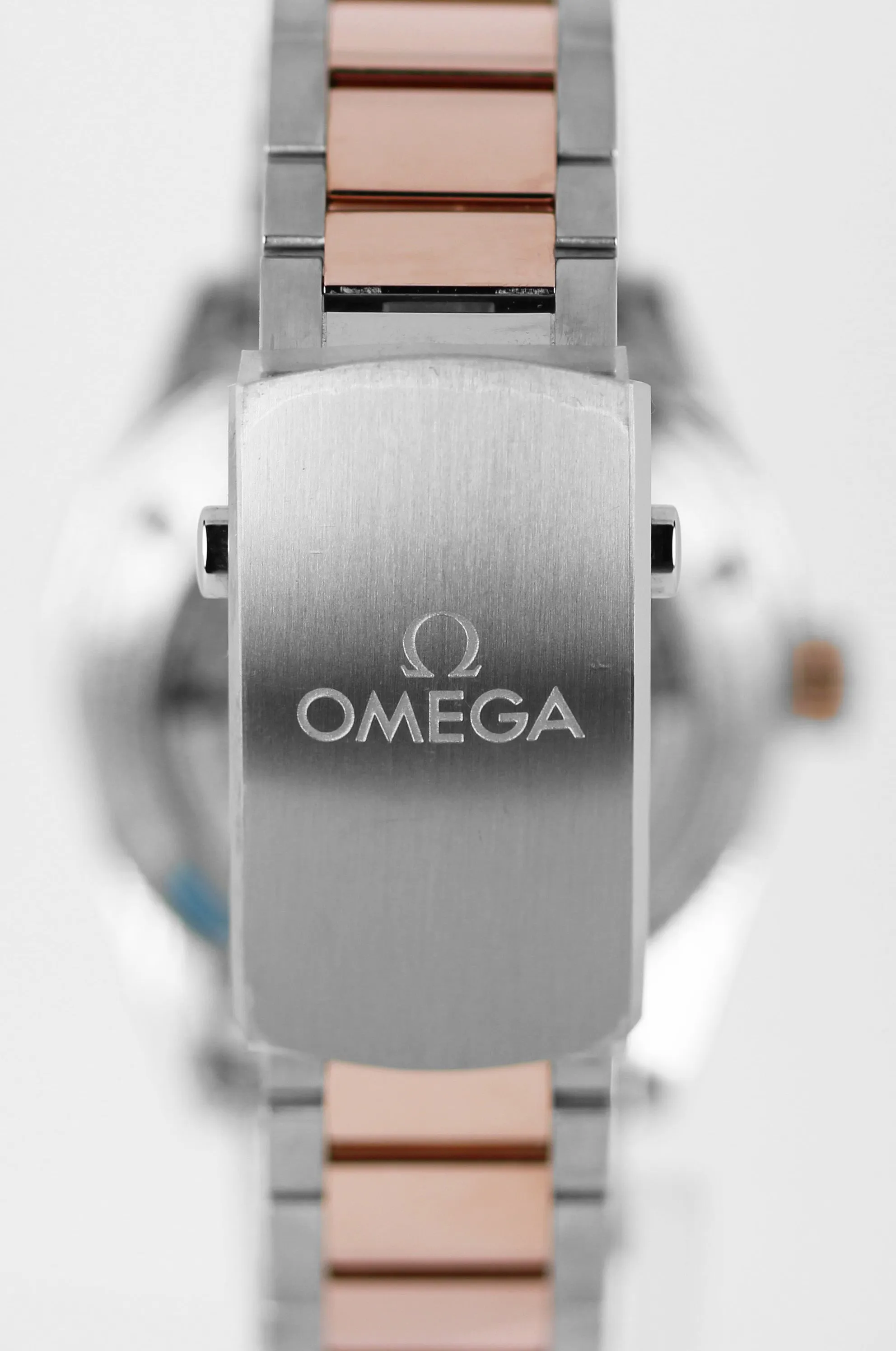 Omega Seamaster 300 PAPERS Two-Tone Sedna Black 41mm 233.20.41.21.01.001 Watch
