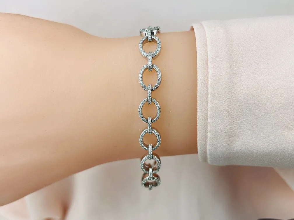 Open Oval Love Diamond Bracelet with 2.54 ct.(finished) 1.2mm