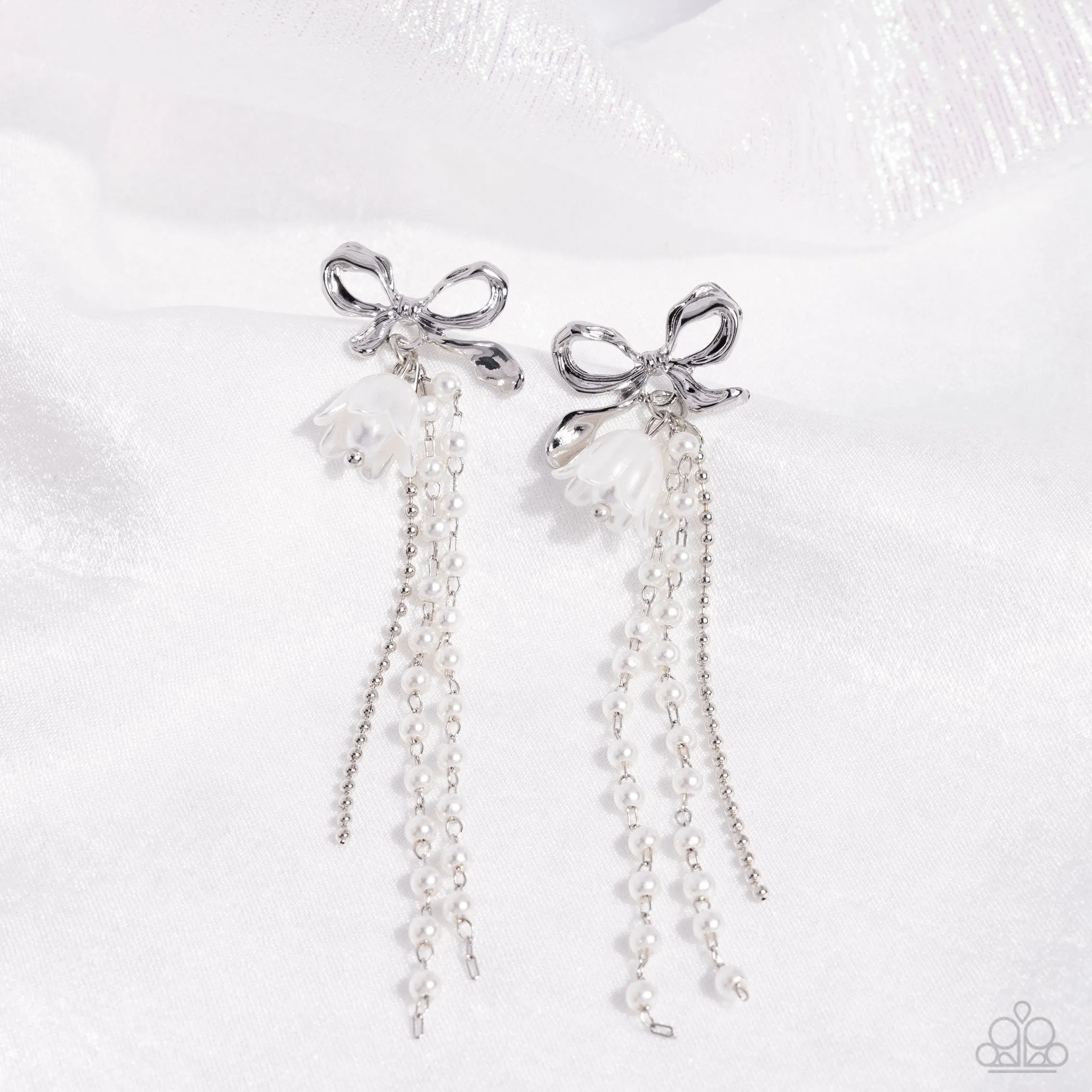 Paparazzi Garden Gain - White Earrings