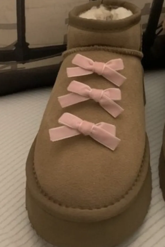Pink Bow Shoe Charms