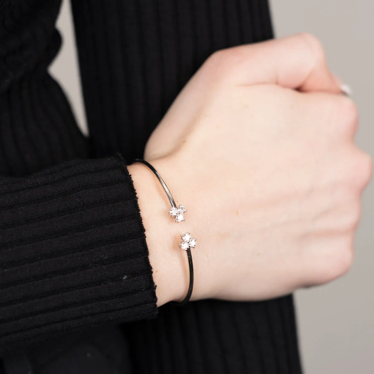 Pre-Owned Tiffany & Co. Diamond Aria Wire Bracelet