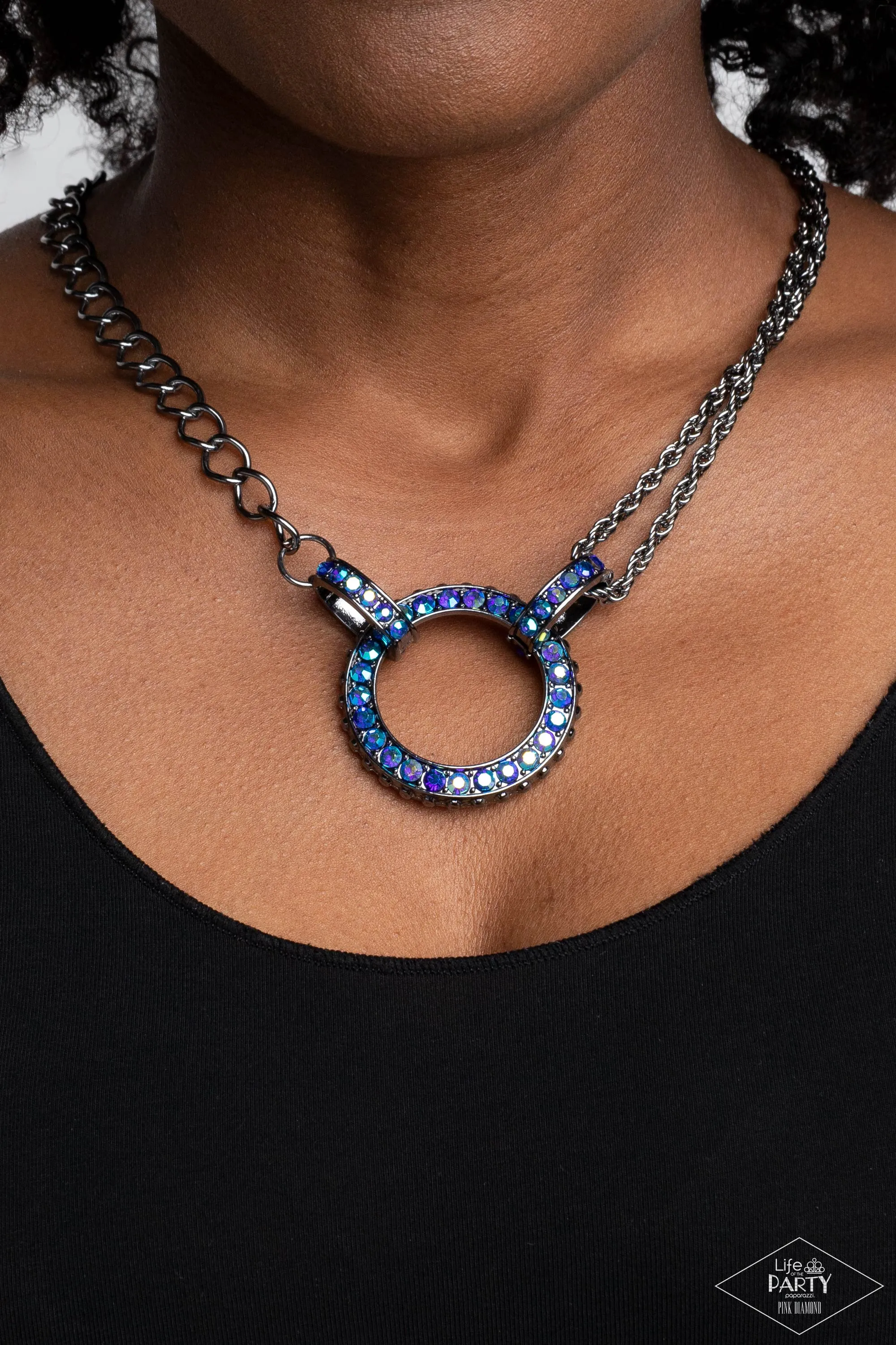 Razzle Dazzle - Blue - UV Rhinestone Hoop Gunmetal Mismatched Chain Paparazzi Short Necklace - Pink Diamond Exclusive