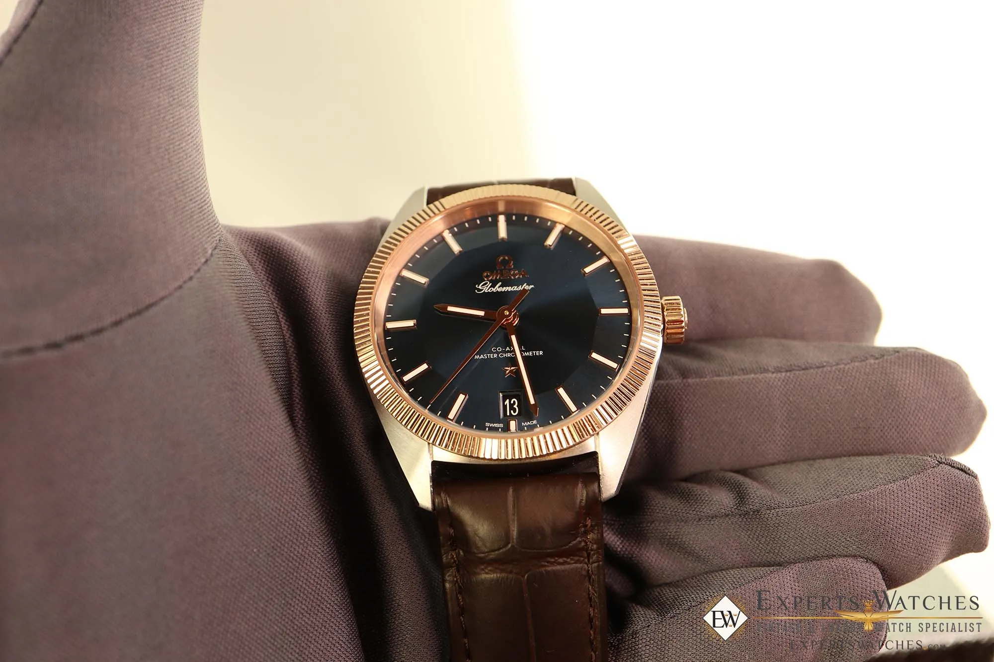 Sold!!! Omega Constellation Globemaster Sedna Gold Steel Watch 130.20.39.21.03.001 Blue