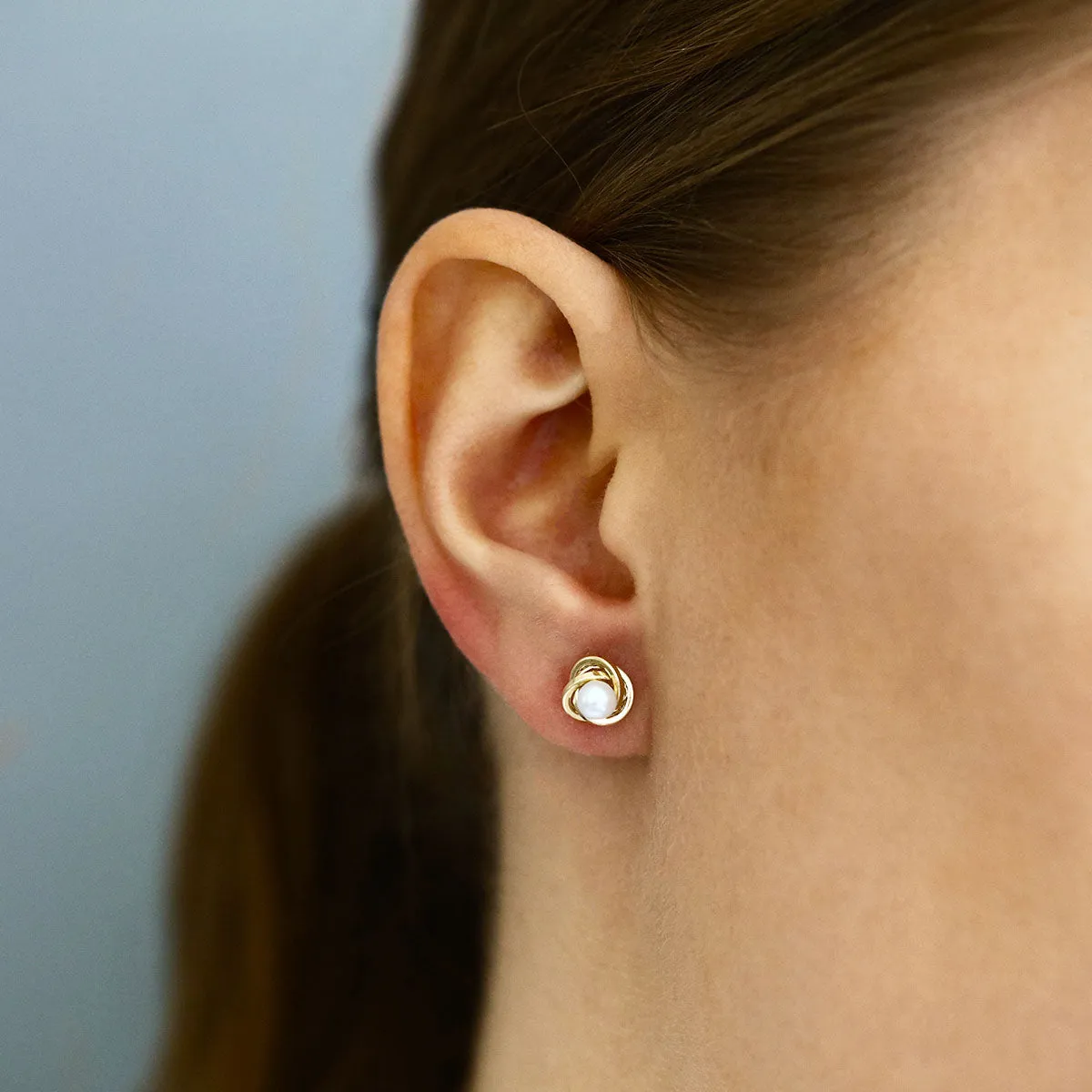 Soleil Collection Pearl and Knot Stud Earrings | 9K Yellow Gold