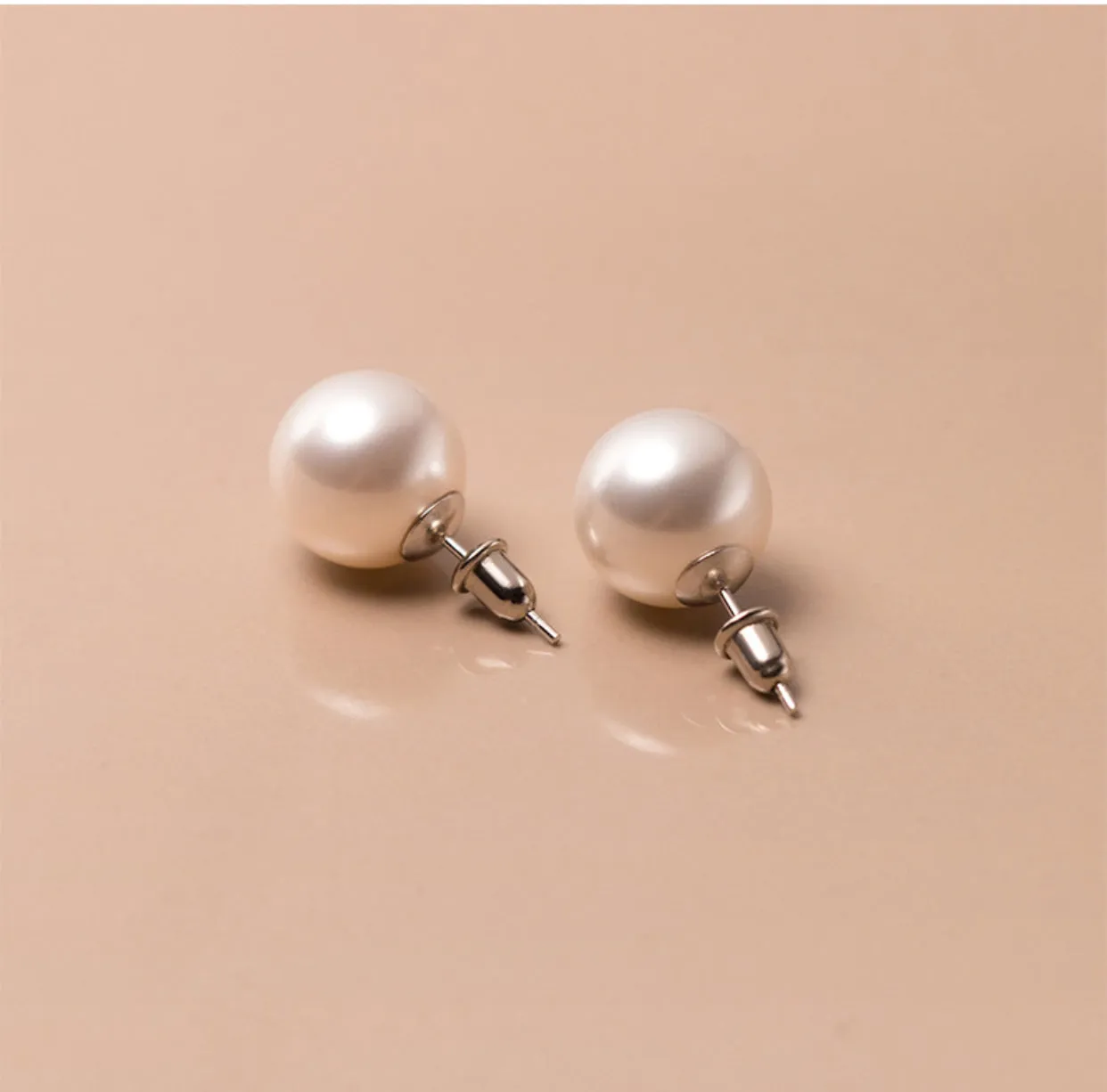 Solitaire Pearl Stud Earrings-SS083
