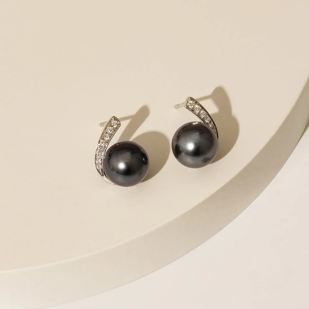 Tahitian Pearl Earrings 18K Gold Diamond Stud Earrings