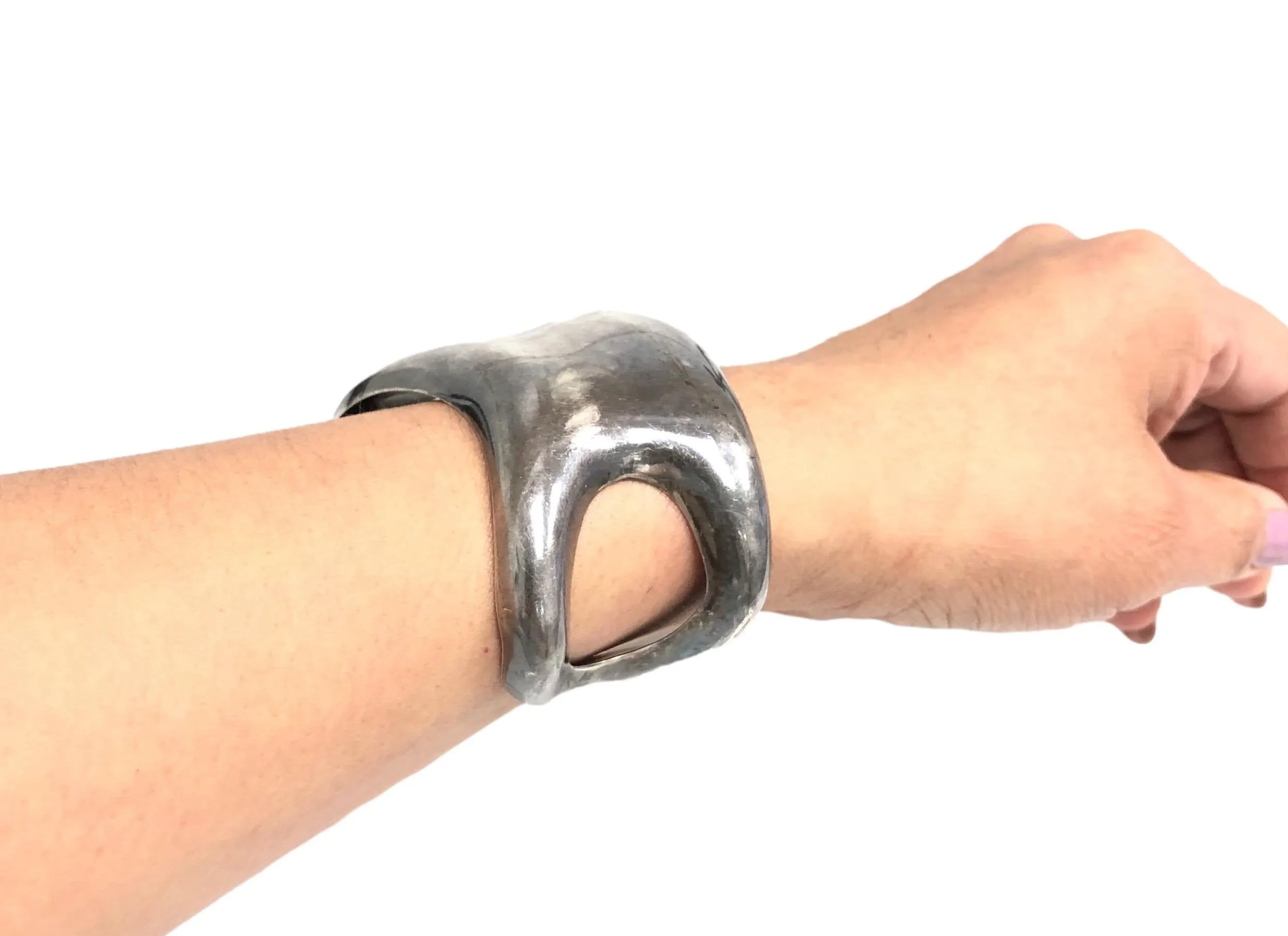 Tiffany and Co. Vintage Original 1975 Peretti Sterling Silver 925 Bone Cuff Small