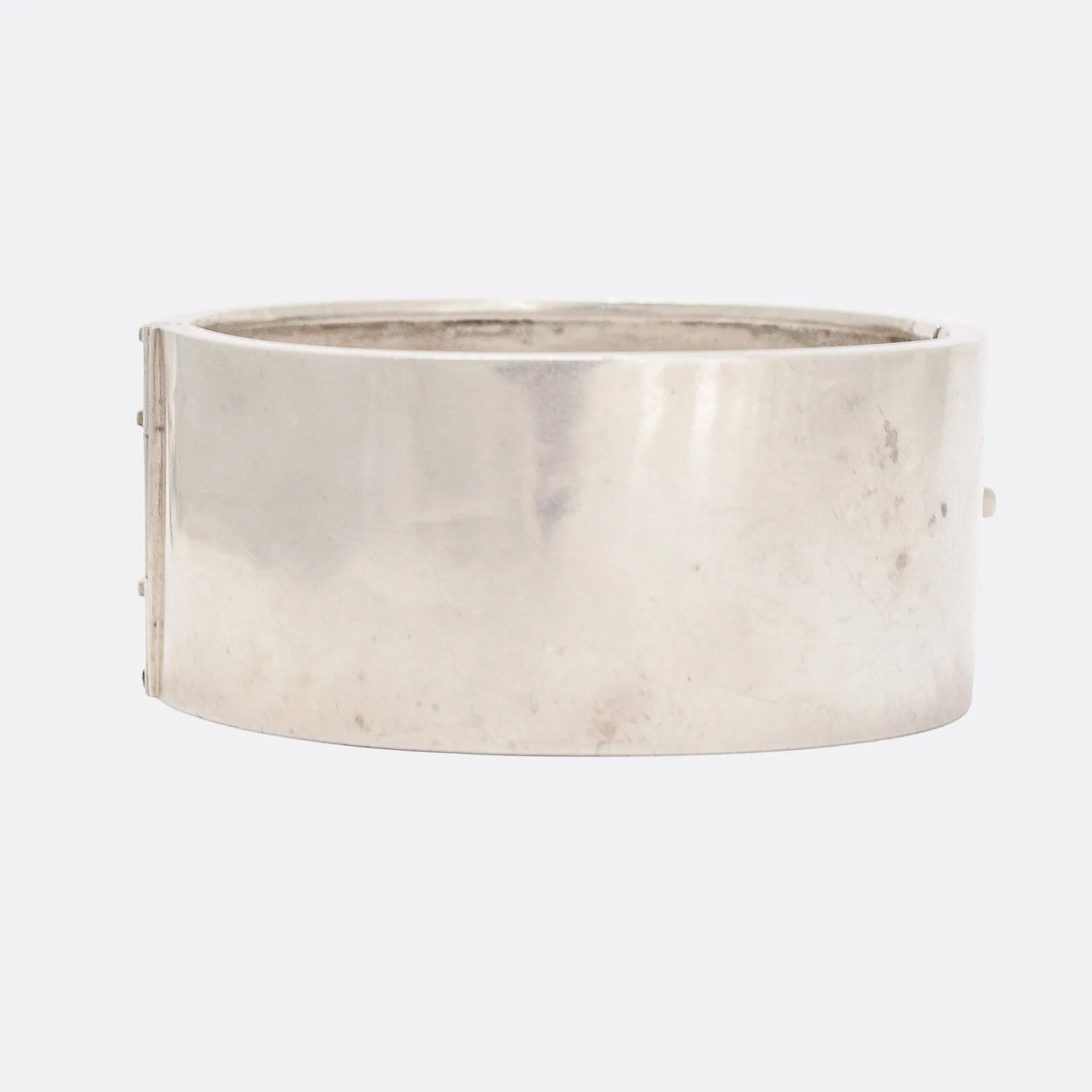 Victorian Foilate Chased Silver Cuff Bangle