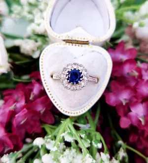 Vintage 1970 9ct Gold Classic Royal Blue Sapphire and Spinel Cluster Ring / Size M 1/2 or 6.75