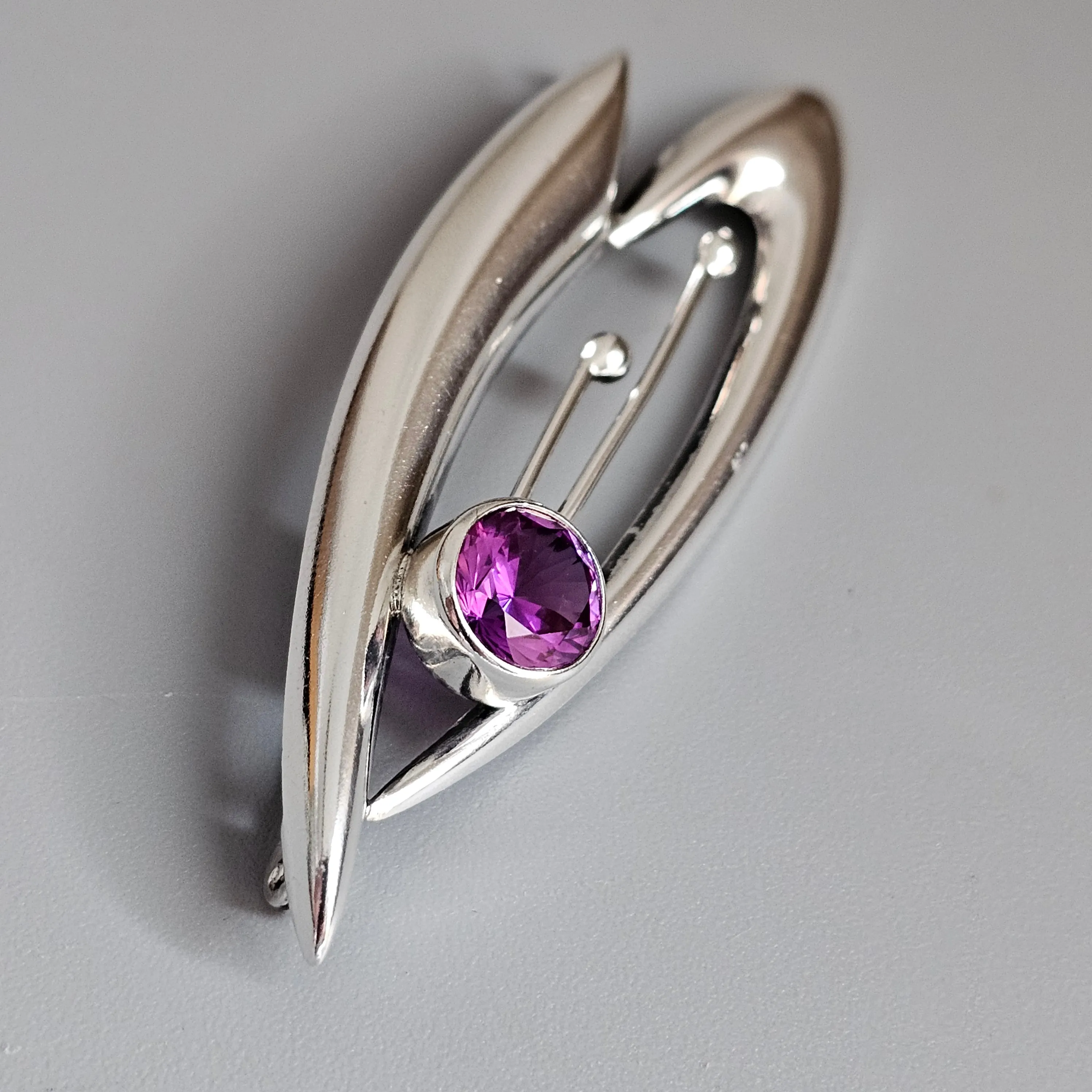Vintage 1970 Finnish Modernist Sterling Silver Brooch with Lab-Created Purple Sapphire by Kultaseppä Salovaara 1975