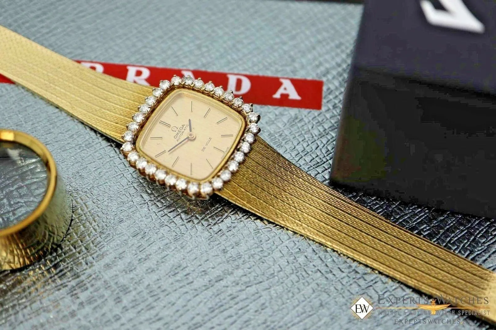 Vintage OMEGA Ladies  DE VILLE Automatic 32 Diamonds 18K Gold Watch Ref 8298 195