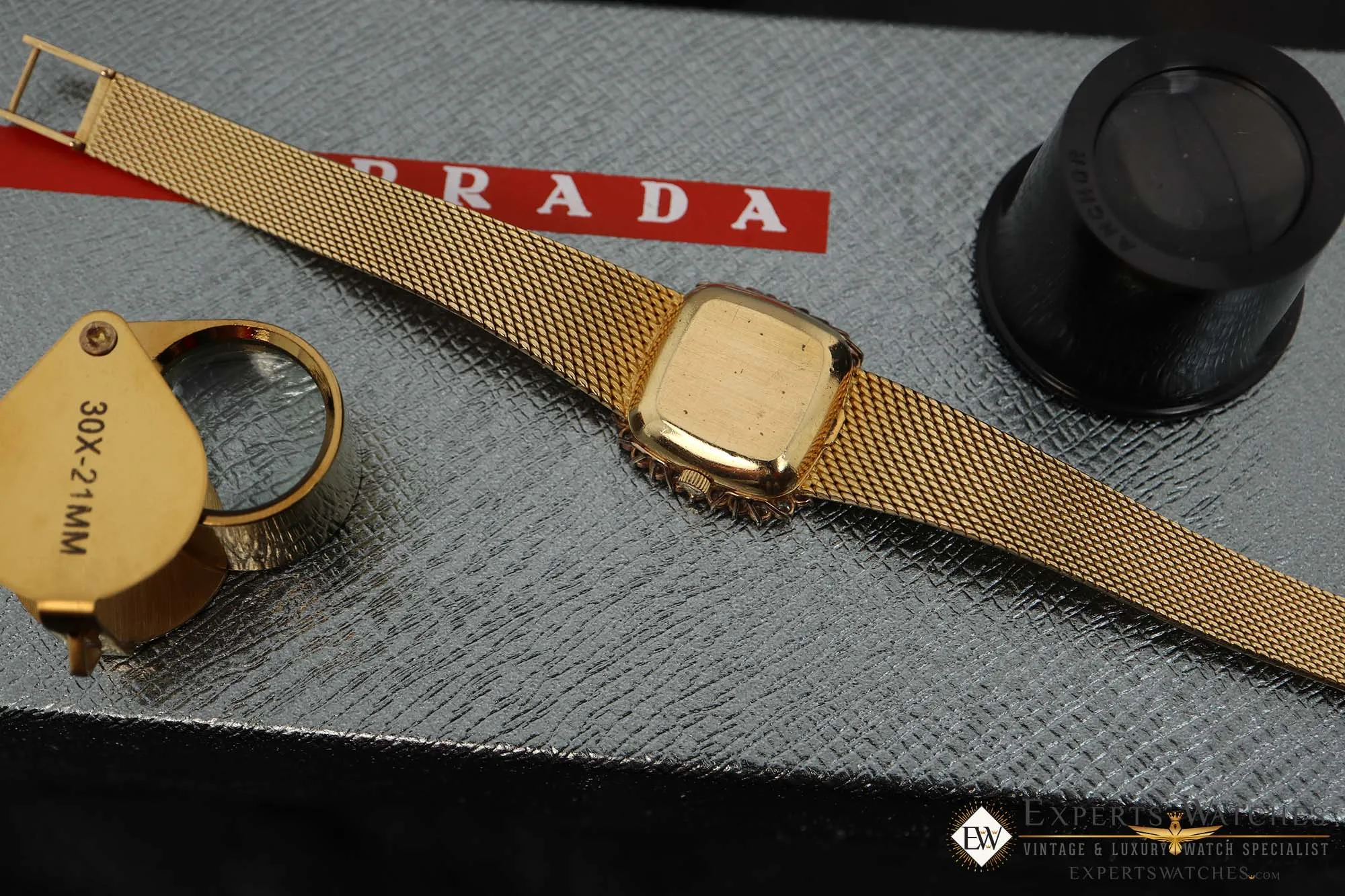 Vintage OMEGA Ladies  DE VILLE Automatic 32 Diamonds 18K Gold Watch Ref 8298 195